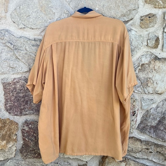 Yellow gold oversized short sleeve button up shirt. - Picture 6 of 8